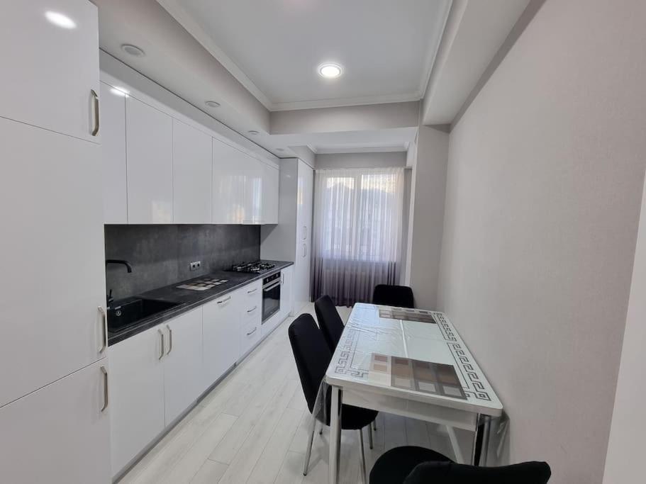 Grand Excelent New Ultra Central Apartments Chisinau Exterior photo