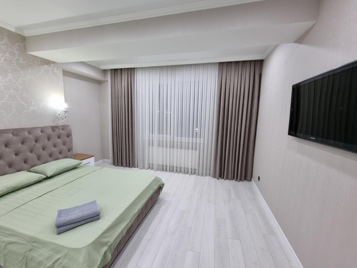 Grand Excelent New Ultra Central Apartments Chisinau Exterior photo