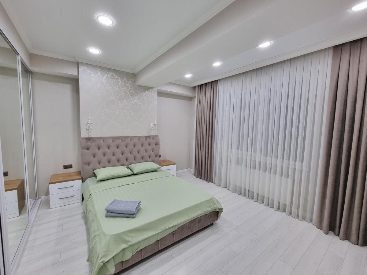 Grand Excelent New Ultra Central Apartments Chisinau Exterior photo
